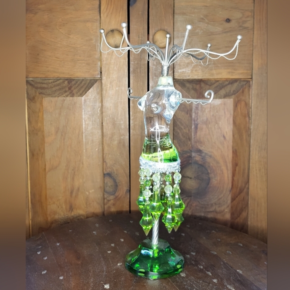 Other - Green Jewelry Holder